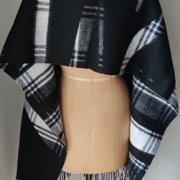 NWT Unisex ALLSAINTS Logo Reversible Plaid Scarf 100% Wool - Picture 7 of 12
